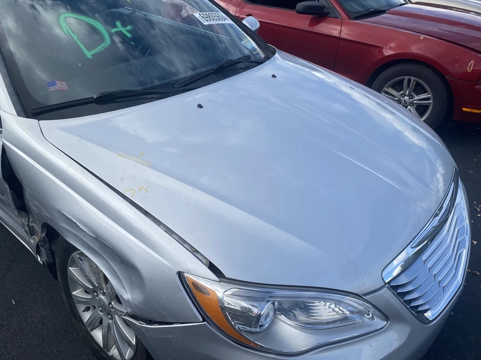 Used Hood fits: 2012 Chrysler 200  Grade A - Изображение 2 из 4