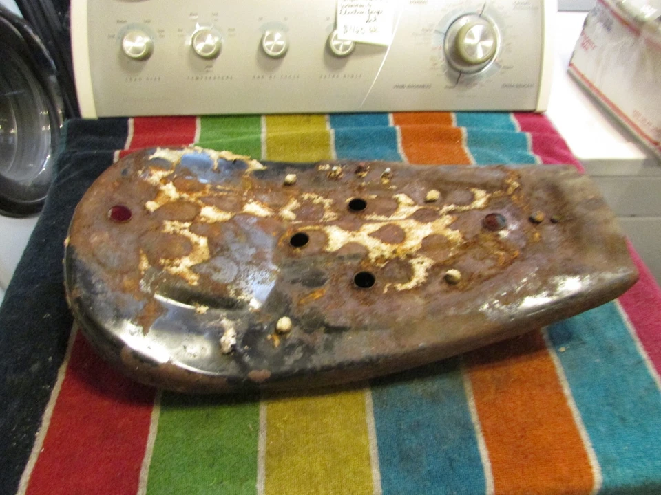 Kawasaki G4tr 1970 100 cc Trail Boss bandeja de asiento de metal. Foto 3 de 4