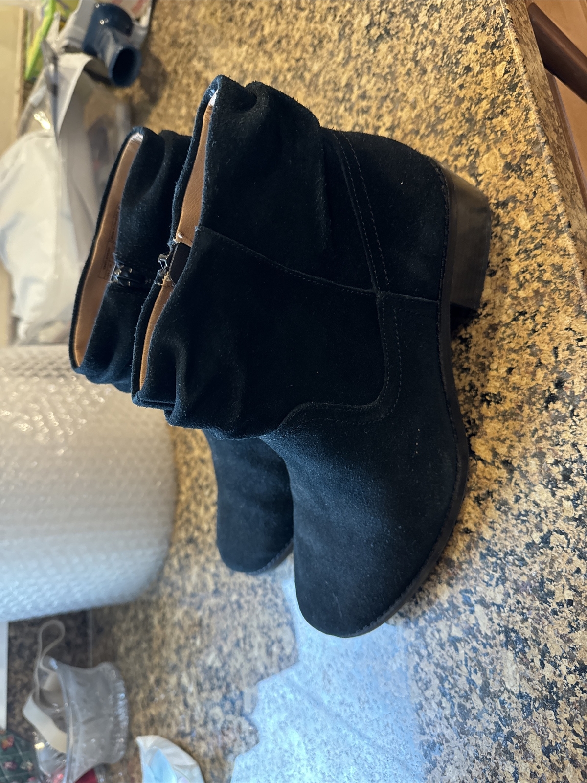 Vionic Labels Size 9 Boot - image 3