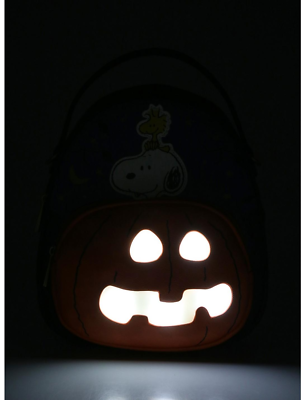 Peanuts Snoopy & Woodstock The Great Pumpkin Convertible Light-Up Mini Backpack Peanuts women main image 4
