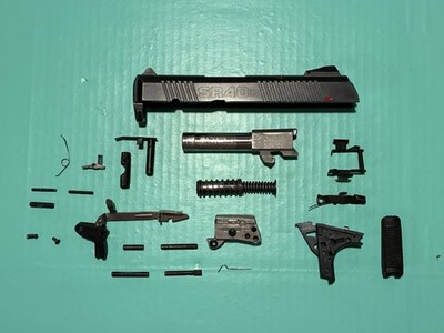 USED OEM RUGER SR40C BLACK SLIDE BARREL LOWER PARTS TRIGGER PINS SLIDE STOP