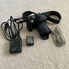 Olympus E-510 10MP DSLR Camera 14-42mm f/3.5-5.6 Lens Hood Charger Works