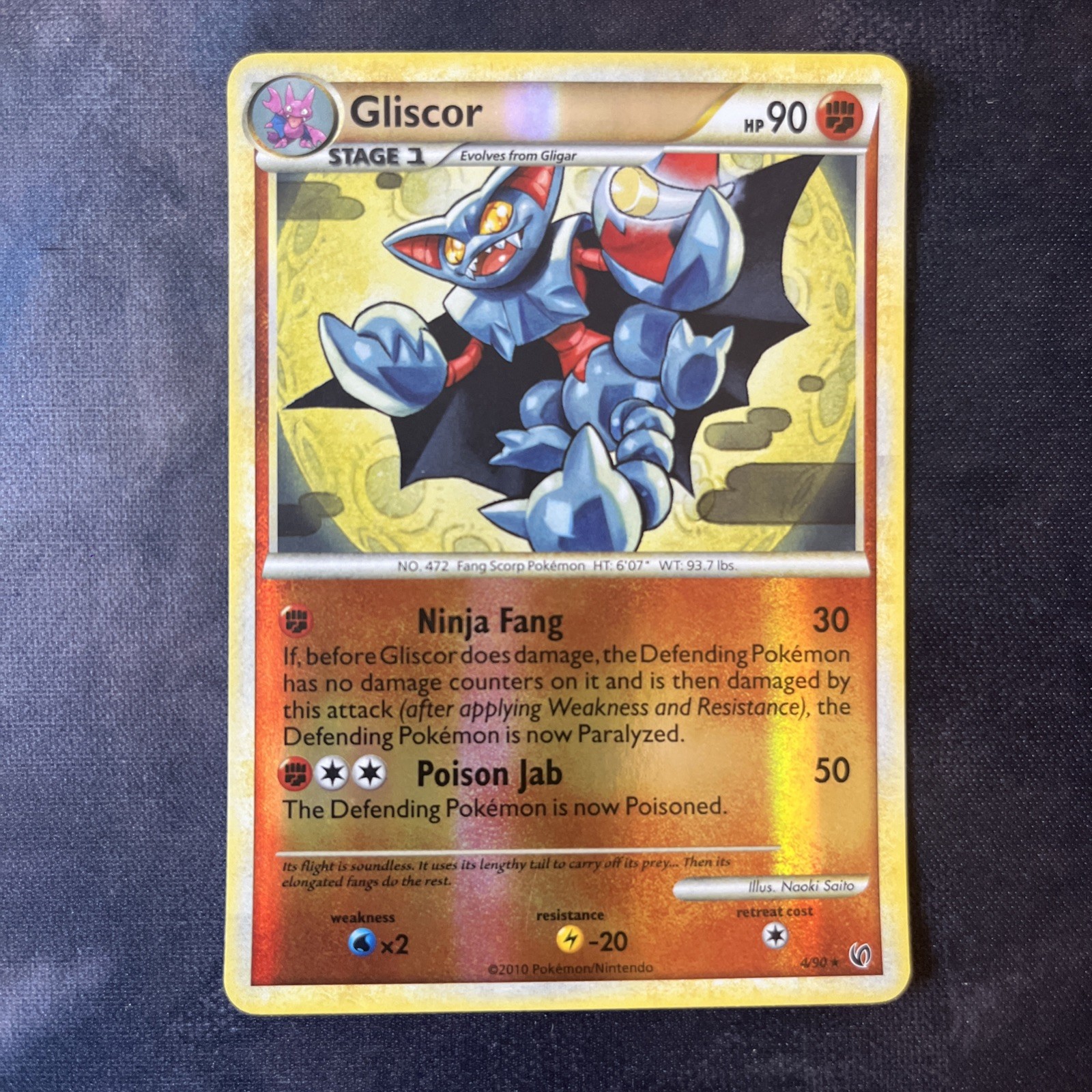Pokemon 2010 HeartGold SoulSilver Undaunted Gliscor Reverse Holo Card #4/90 LP