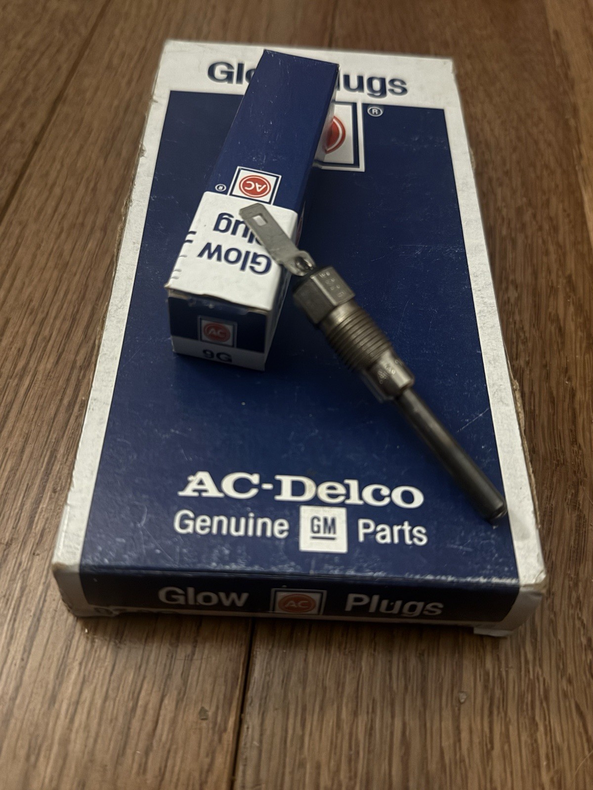8 New AC DELCO Glow Plugs 9G