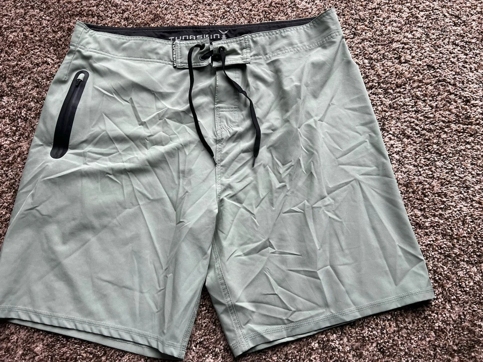 TunaSkin Board Shorts Lightweight Stretch inseam 9" - Image 2 of 4