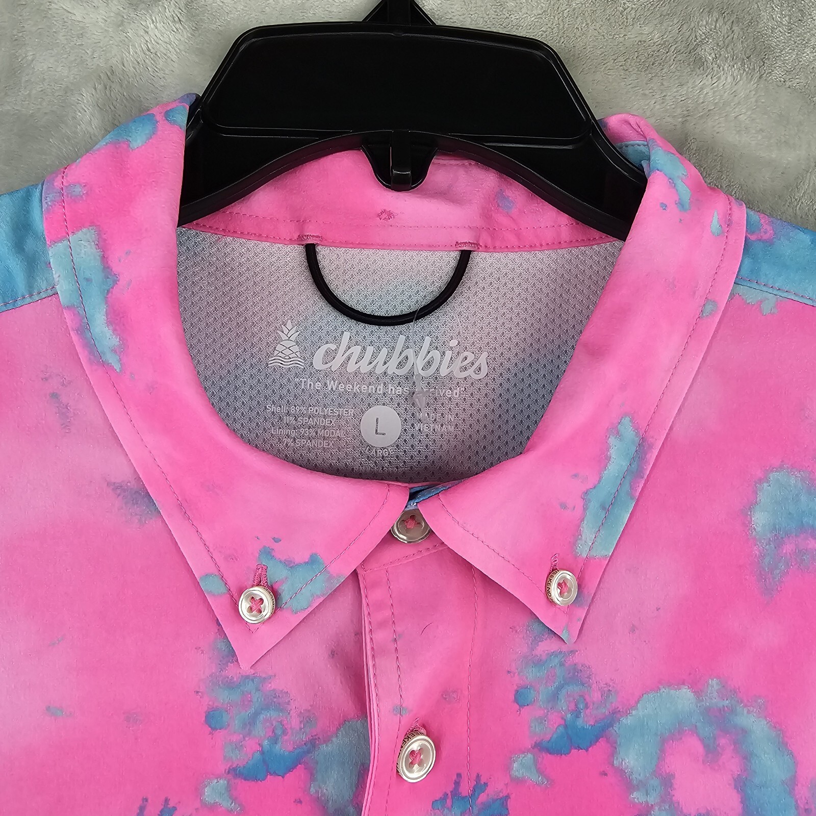 Chubbies Mens Large Friday BreezeTech Short Sleeve Performance Shirt Pink Tiedye