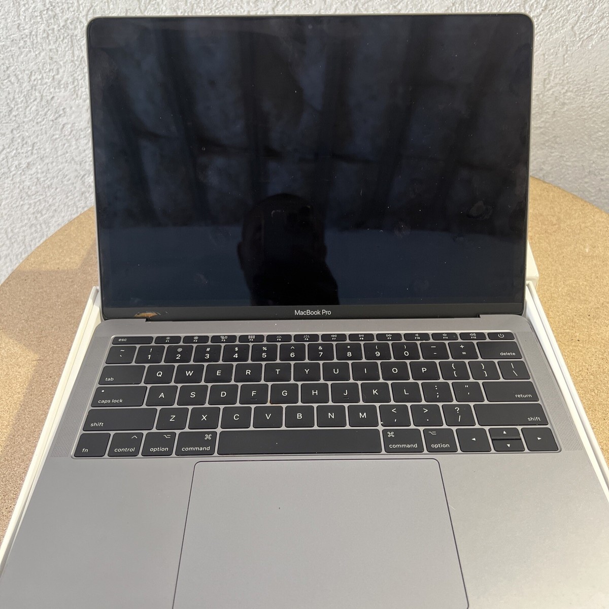MacBook Pro 13インチ office A1708 128GB/8GB Apple MacBook Pro 13-inch 2.3GHz Core i5 (2017) | 128GB-1TB