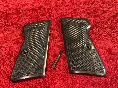 Walther PPKS Grips & Screw- Black .380 ACP 9mm - 27530
