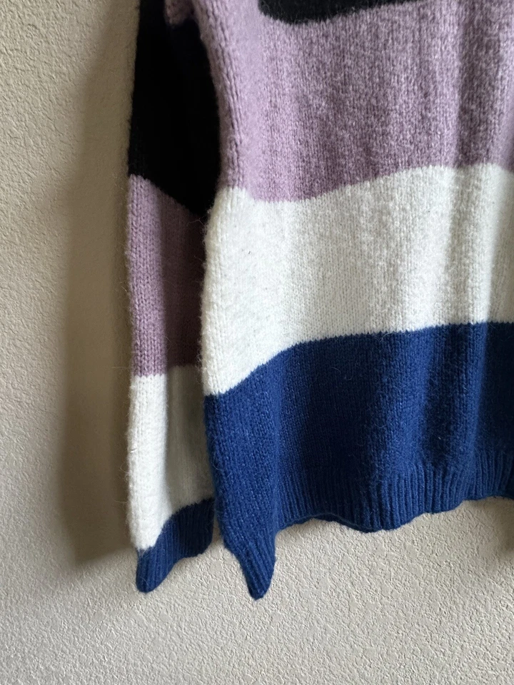 Volcom Sweater Women’s M/L Blue Black Knit Stripe Colorful Oversized Comfy - Image 4 of 4