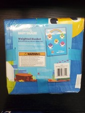Baby Shark Kids Weighted Blanket 4.5lb 36 x 48 Fountain of Tooth