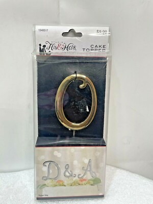 Wedding Cake Topper Monogram Letter ''O'' by Studio His & Hers Gold 