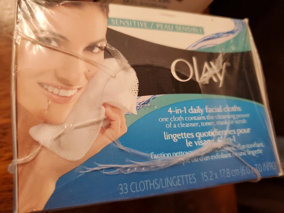 1-Olay 4-en-1 Paños Faciales Diarios Sensibles 30ct + 1-FACIALES DIARIOS 33 unidades NUEVO Foto 3 de 3