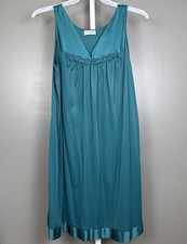 Vintage New Vanity Fair Nightgown Medium Nylon 30107 30-107 Lingerie Nighty Teal