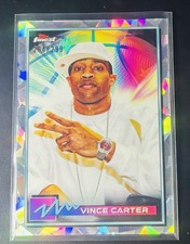 Vince Carter 2021 Topps Finest Atomic Refractor /299 Basketball NBA Legend HOF