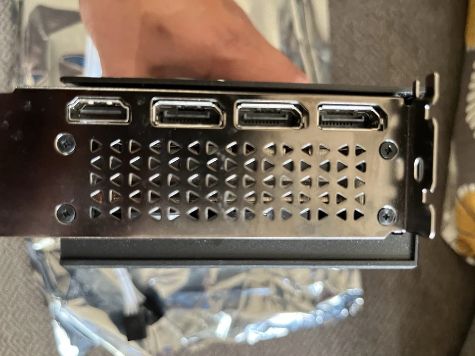 HP OEM RTX 3090 24GB- NO DISPLAY - Image 3 of 3