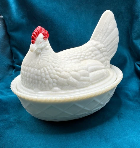 Vintage Westmoreland Milk Glass Rooster Hen Chicken Nest Red Comb Lidded Large