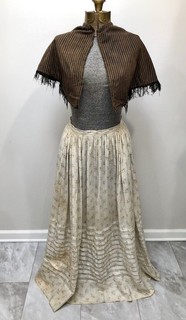 VICTORIAN 1880s DITSY FLORAL CALICO Linen Voile Skirt & FRINGED CAPE $NR