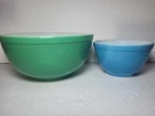 Vintage Pyrex Primary Colors Green & Blue Mixing Bowls No Chips