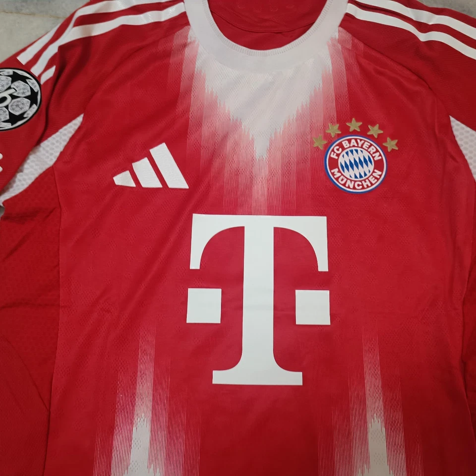 Camiseta Player Version Bayern Munich 25-26 De Harry Kane Talla M - Imagen 4 de 4