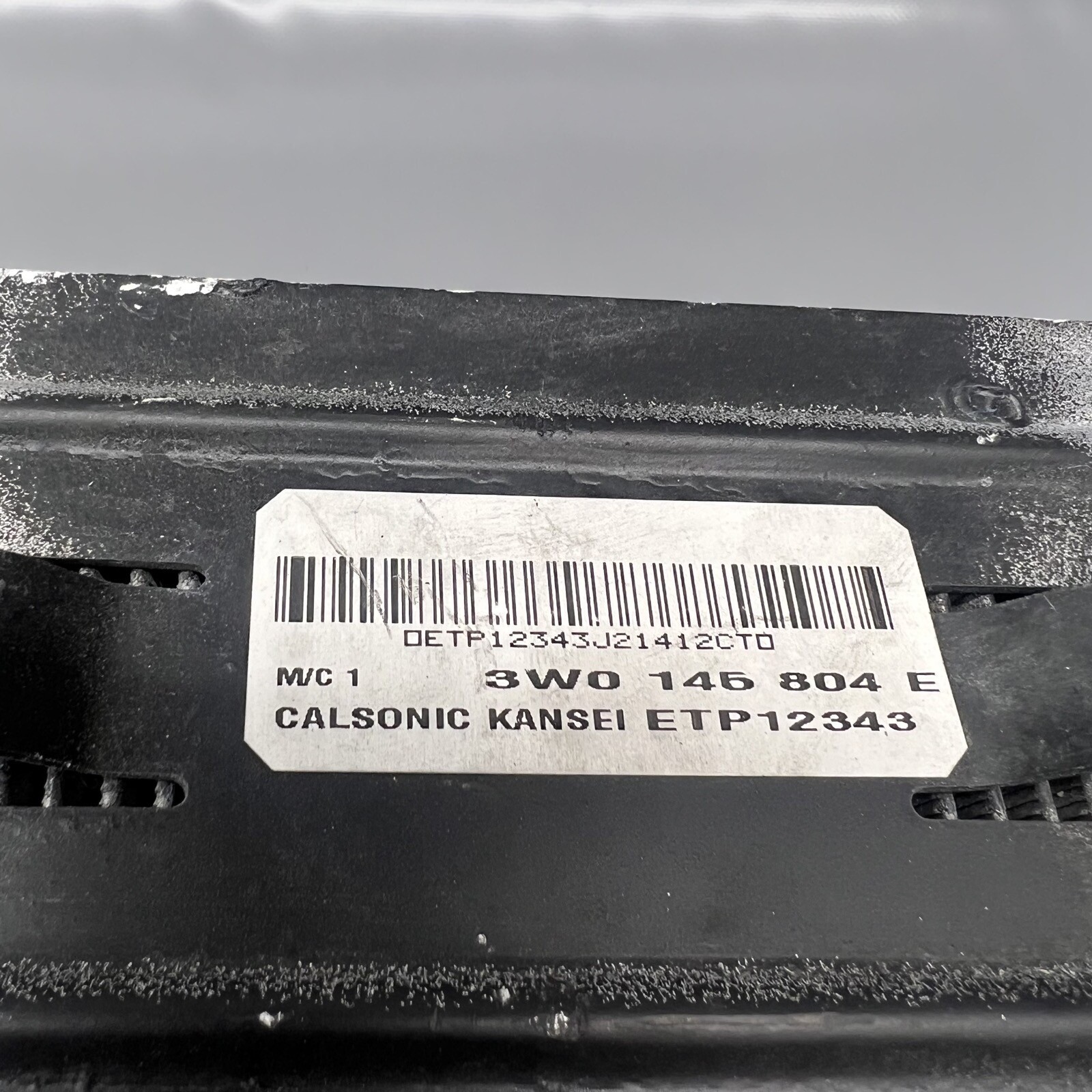 BENTLEY FLYING SPUR INTERCOOLER V8 RIGHT 2009 2010 2011 2012 OEM 3W0145804E
