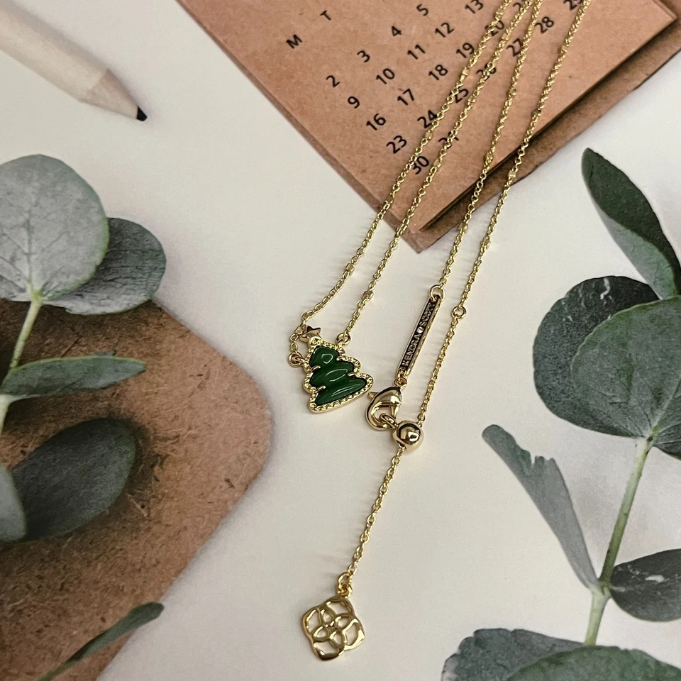 🎄Kendra Scott Árvore de Férias Colar Pingente Curto Dourado em Quartzito Verde - Imagem 4 de 4