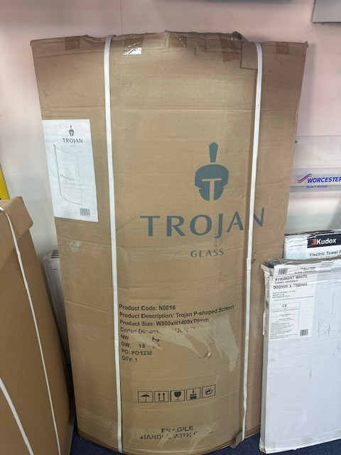 Trojan Concert P-Shaped Shower Bath & Screen 1400mm x 800mm LH