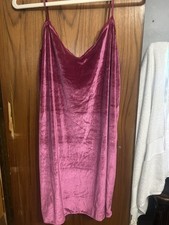VICTORIA'S SECRET Velvet Slip Dress V-Neck Nightgown Pink size small