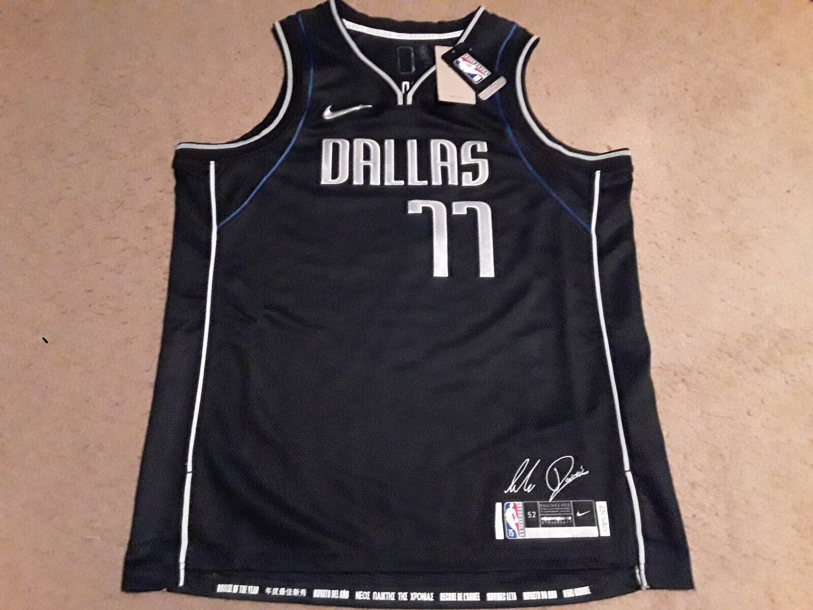 Nike Dallas Mavericks Youth City Edition Swingman Jersey - Luka Doncic - White