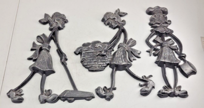 Vintage 1971 Sexton Metal Wall Plaques Laundry Vacuum Chef