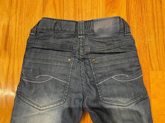 Picture 1 of 4