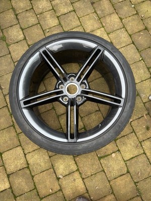 Porsche Taycan Mission E Felge Komplettrad Vorn