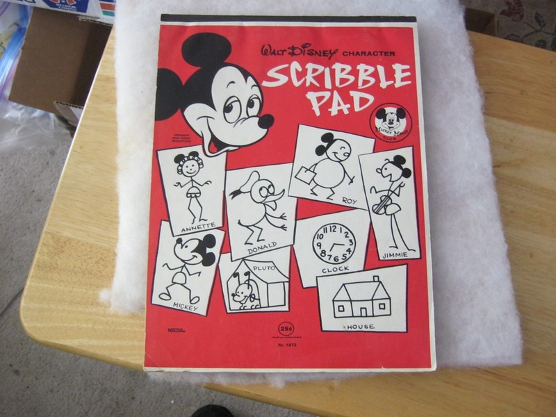 WALT DISNEY SCRIBBLE PAD, ART PAPER Vintage 2 diff. Vintage