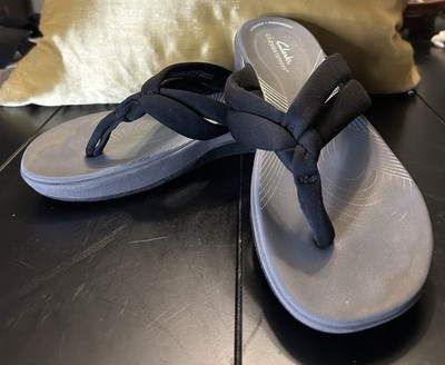 Clarks CloudSteppers Black Knotted Fabric Flip Flop Thong Sandals