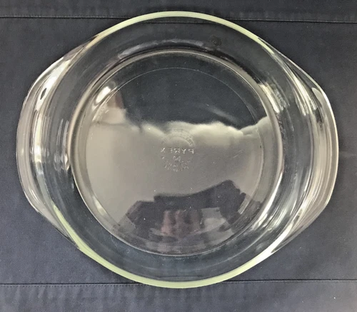 VINTAGE PYREX #221, CLEAR ROUND BAKING CAKE DISH, 8.25" , 2" TALL