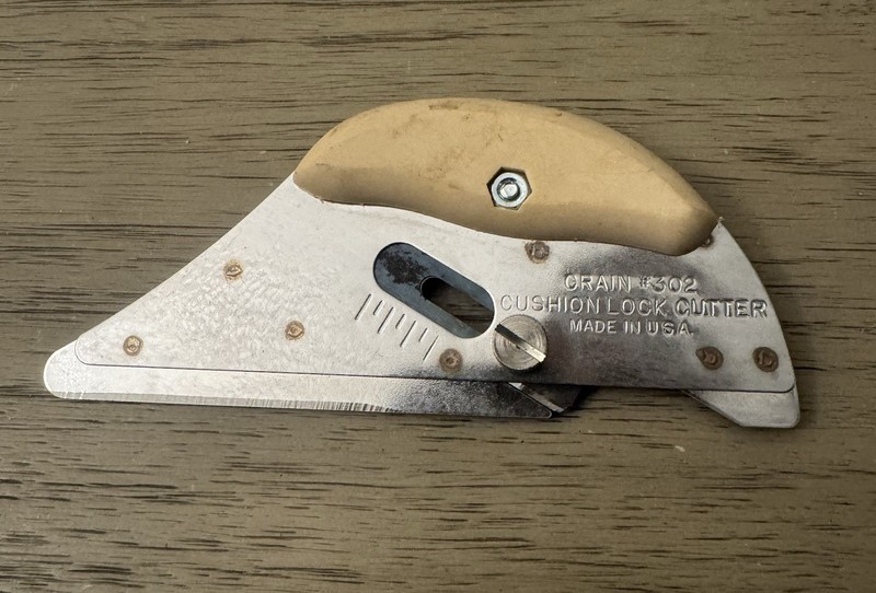 Crain Cushion Lock Cutter 302 Back Cutter Carpet Cutting Tool USA Made 🔥