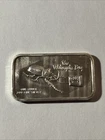 1974 THE WATERGATE BUG 1 oz .999 Fine Silver Bar Colonial Mint COL-12V1 w/CLAWS