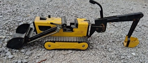 Tonka Pressed Steel Yellow Black Tracked Excavator Construction Vehicle Toy