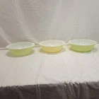 Vintage Pyrex 024 Round 2 QT Quart Yellow Green Ovenware Casserole Dish Lot of 3