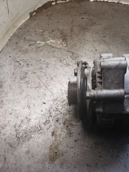 Alternador 220 amperios compatible con BMW 330i 1172371 17-18 Foto 2 de 4