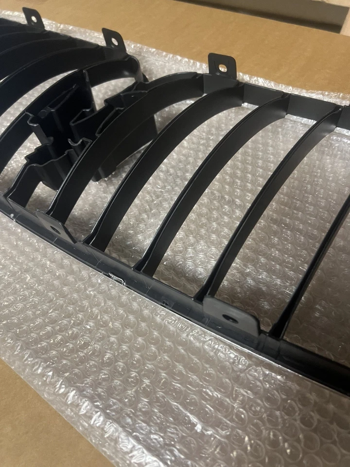 Parachoques delantero cromado Maserati Grancabrio 2008-2017 Foto 4 de 4