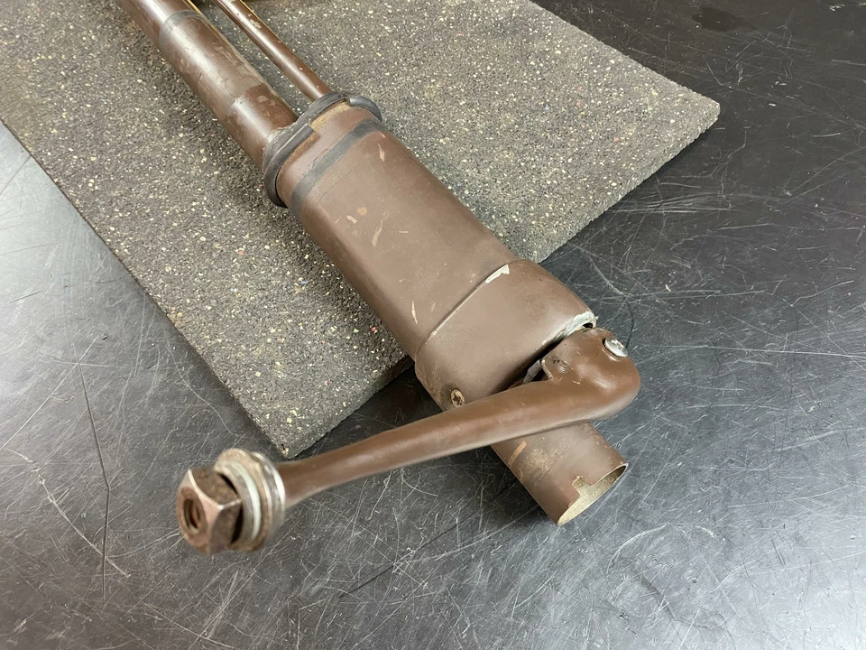 Dodge Meadowbrook 1950 columna de dirección desnuda, sin rueda Foto 3 de 4