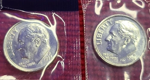 1993 P & D ROOSEVELT DIMES IN US MINT CELLO – BU UNCIRCULATED COIN SET LOT