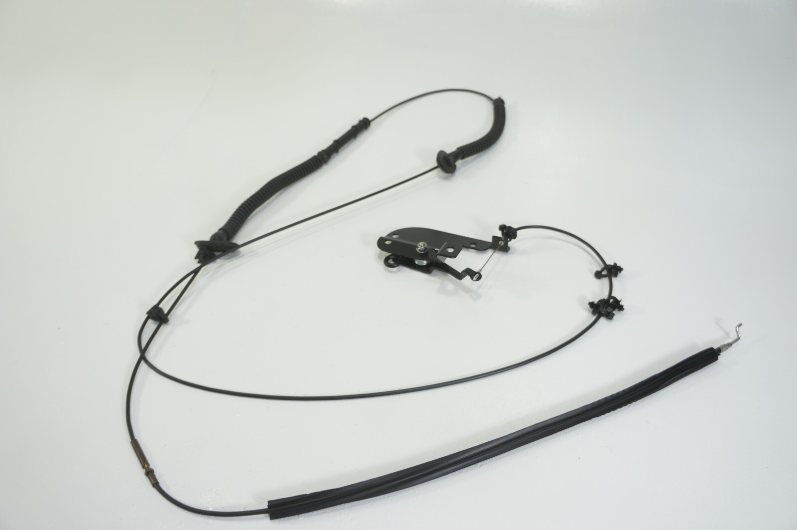 06-2012 Bentley Flying Spur Tailgate Boot Lid Lock Release Cable w Holder Oem