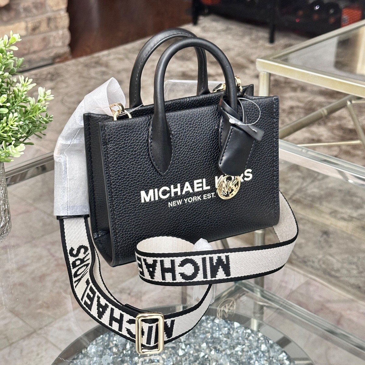 Michael Kors Mirella XS Shopper Crossbody Leather Bag Black Michael Kors Mirella XS Shopper Crossbody Leather Bag Black
