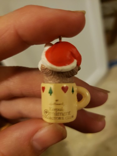 1989 Hallmark KOCC Miniature Sitting Purrty Kitty w/Santa Hat Ornament NIB NEW - Picture 4 of 5