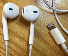 Apple EarPods with Lightning Connector In Ear Canal Headset - White