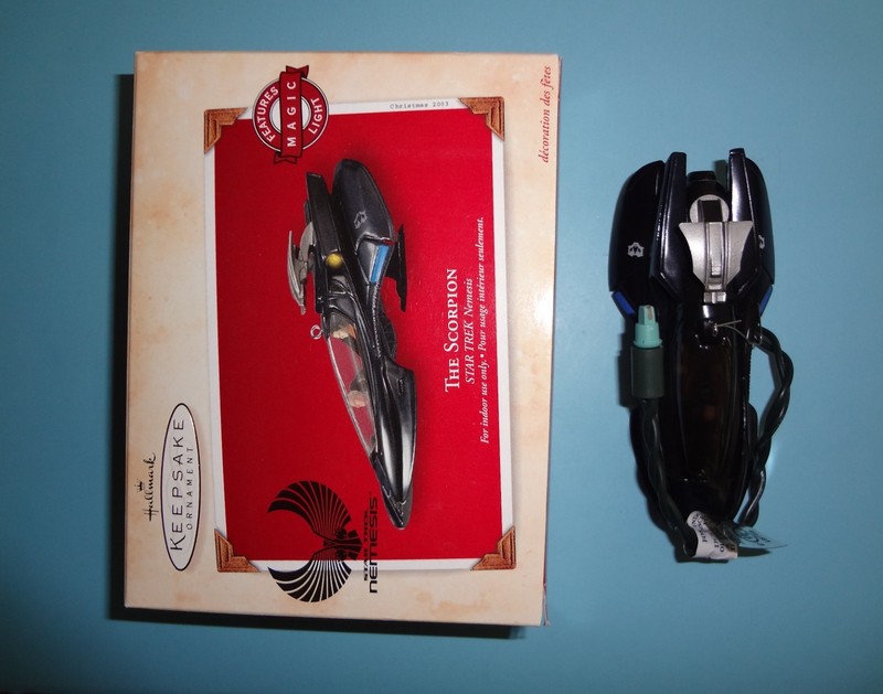 Hallmark Star Trek Nemesis The Scorpion Ornament Christmas Magic Light Keepsake