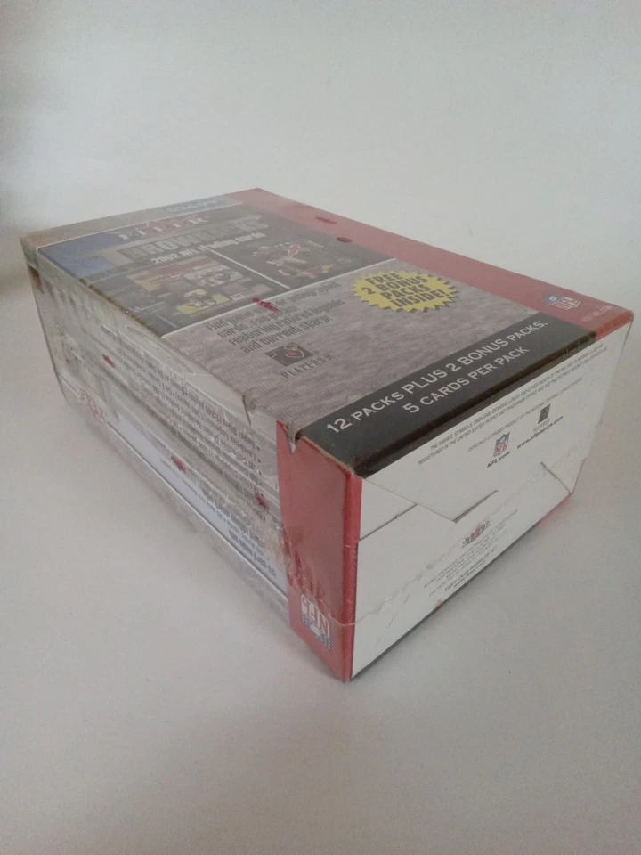 2002 Fleer Throwbacks NFL Football Trading Cards Sealed Box -# - Image 2 of 4