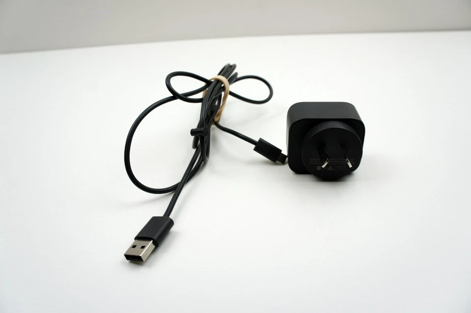 Google Chromecast 2nd Gen NC2-6A5 1080P Media Streamer With Charger - Free Post - Image 3 of 4