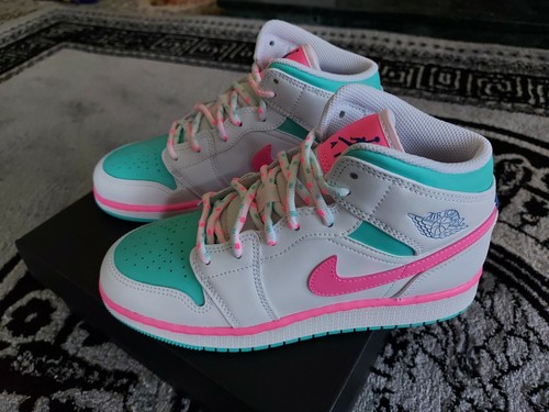 Pink Aurora Green Miami GS UK 
